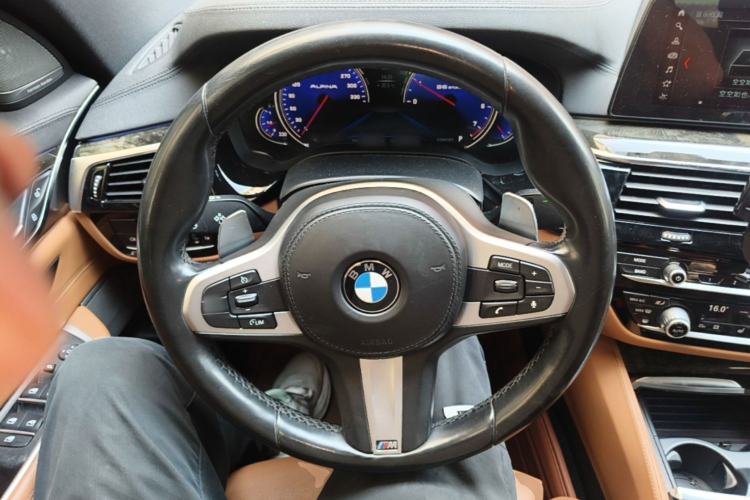 Used BMW 6 Series GT 2018 630i M Sport Package Steering Wheel
