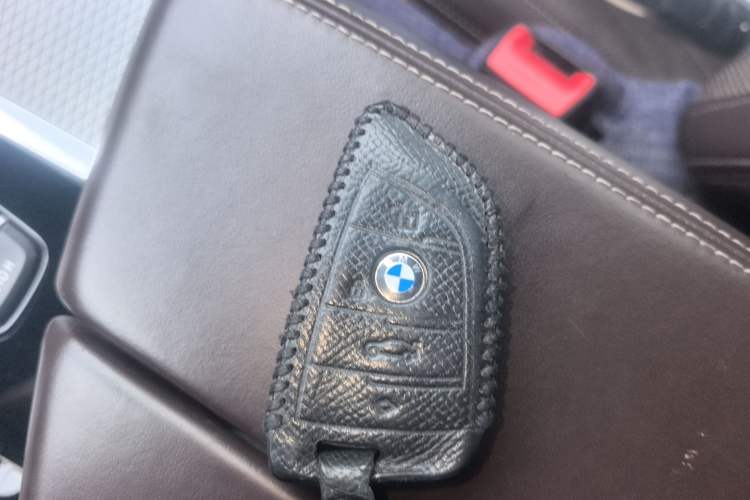 Used BMW 6 Series GT 2018 640i xDrive M Sport Package Vehicle Key
