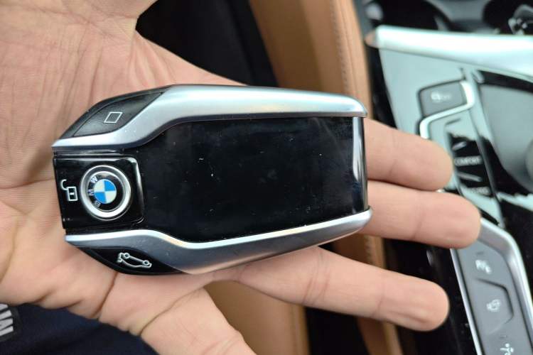 Used BMW 6 Series GT 2018 630i M Sport Package Vehicle Key