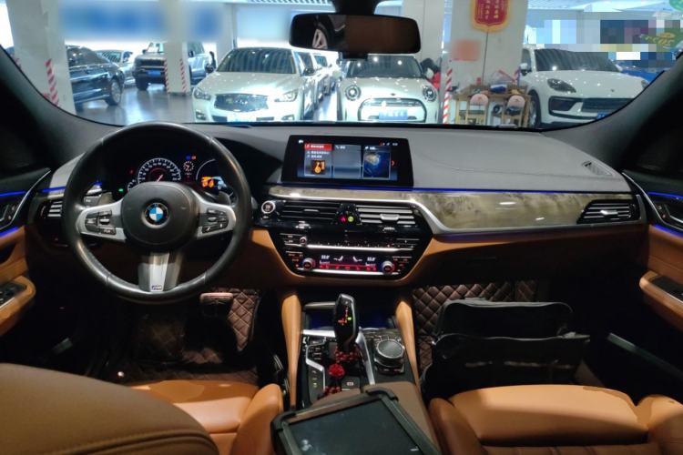 Used BMW 6 Series GT 2018 630i M Sport Package Center Console