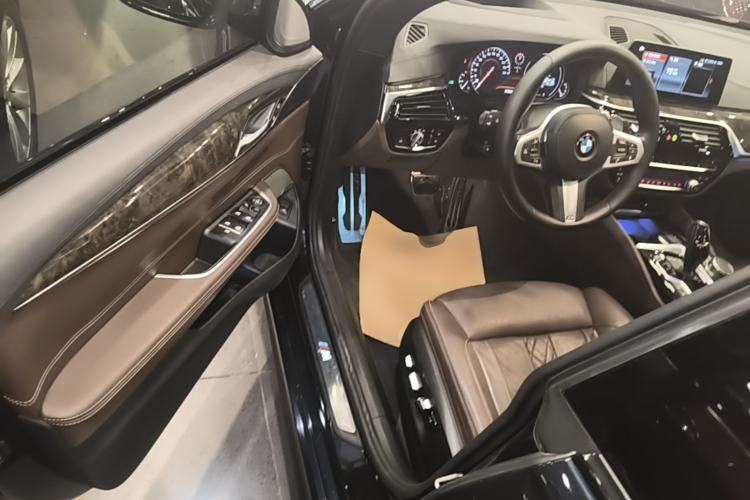 Used BMW 6 Series GT 2018 640i xDrive M Sport Package Driver Seat