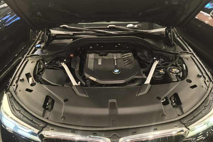 Used BMW 6 Series GT 2018 640i xDrive M Sport Package Engine Bay