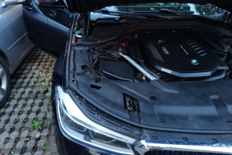 Used BMW 6 Series GT 2018 640i xDrive M Sport Package Engine Bay Right