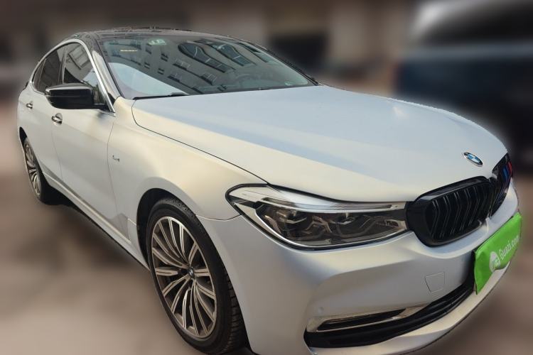 Used BMW 6 Series GT 2018 630i Luxury Design Package Front Right 45 Deg