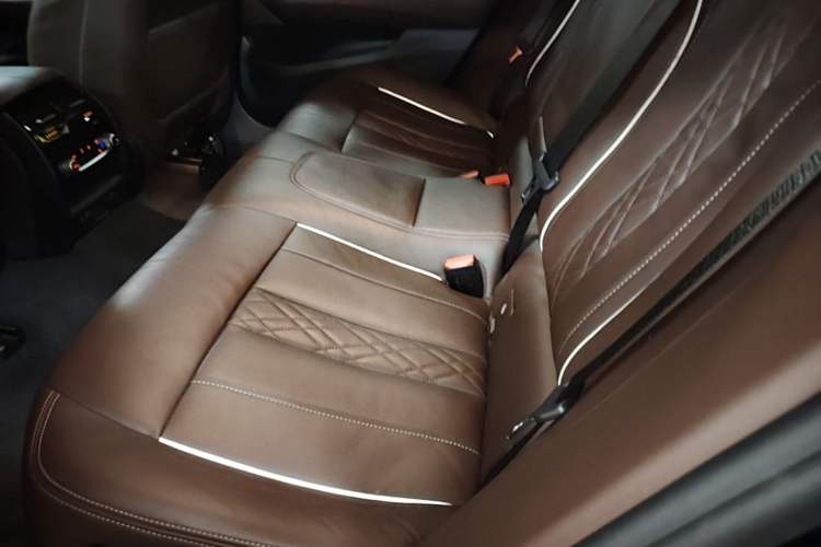 Used BMW 6 Series GT 2018 640i xDrive M Sport Package Left Rear Seat