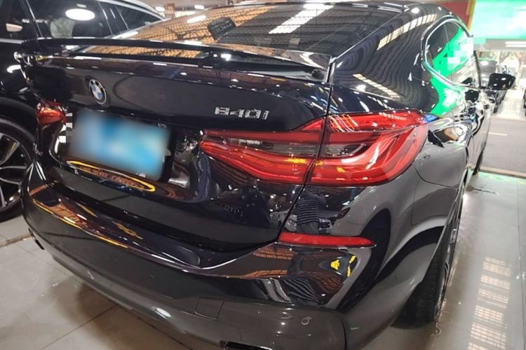 Used BMW 6 Series GT 2018 640i xDrive M Sport Package Rear Right 45 Deg