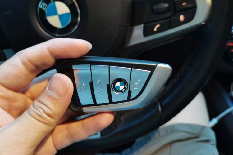 Used BMW 6 Series GT 2018 640i xDrive M Sport Package Vehicle Key