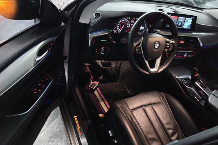 Used BMW 6 Series GT 2018 630i Luxury Design Package Driver Seat