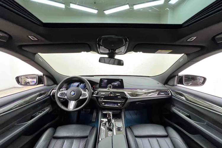 Used BMW 6 Series GT 2018 630i M Sport Package Interior 1