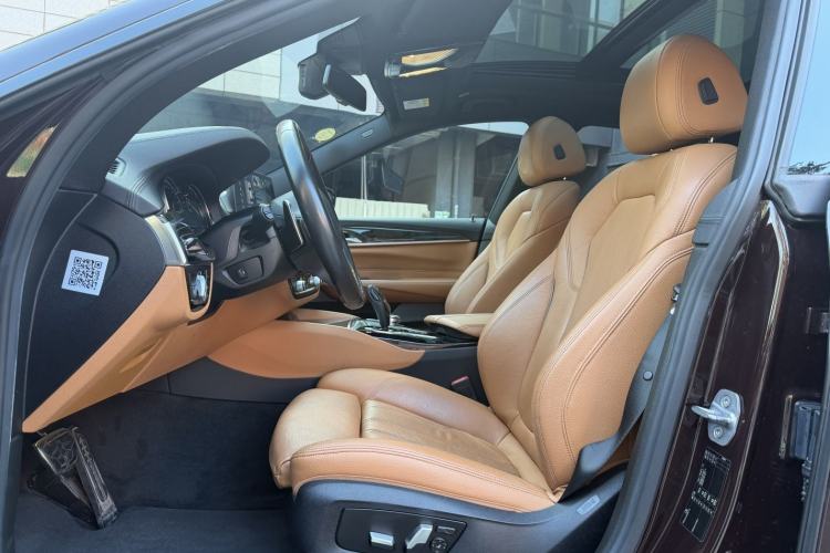 Used BMW 6 Series GT 2018 630i M Sport Package Interior 3