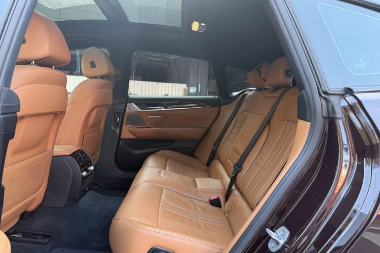 Used BMW 6 Series GT 2018 630i M Sport Package Interior 5