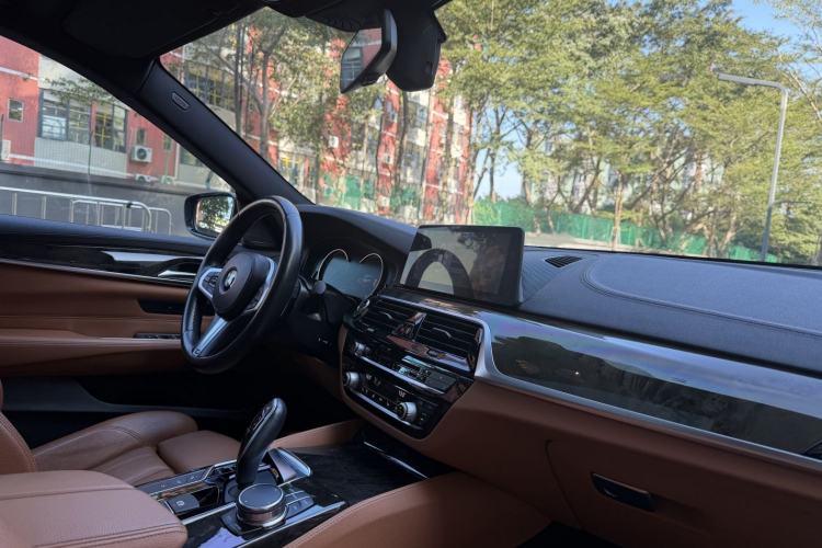 Used BMW 6 Series GT 2018 630i M Sport Package Interior 6