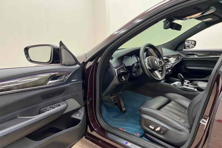 Used BMW 6 Series GT 2018 630i M Sport Package Interior 7