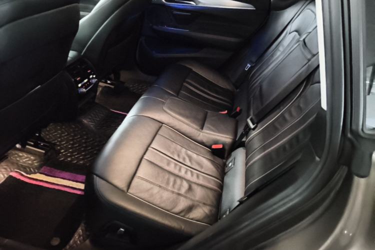Used BMW 6 Series GT 2018 630i Luxury Design Package Left Rear Seat