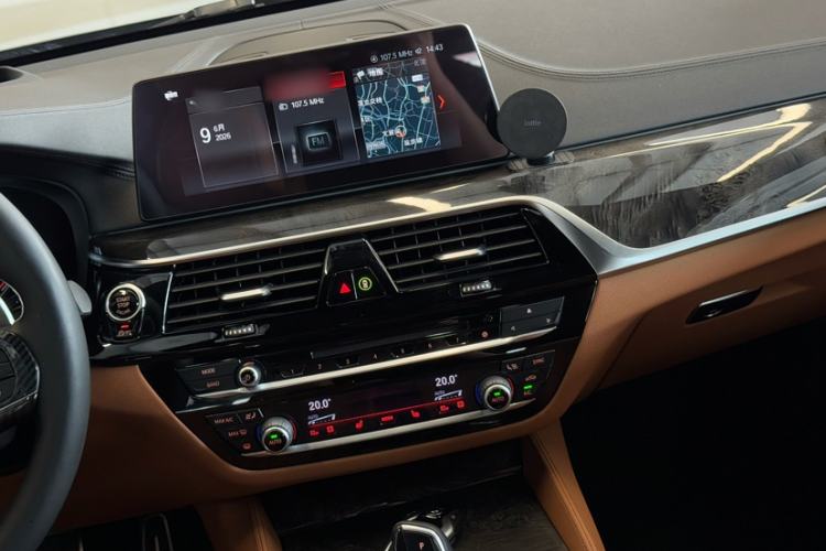 Used BMW 6 Series GT 2018 630i M Sport Package Audio And AC Panel