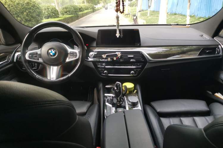 Used BMW 6 Series GT 2018 630i M Sport Package Center Console