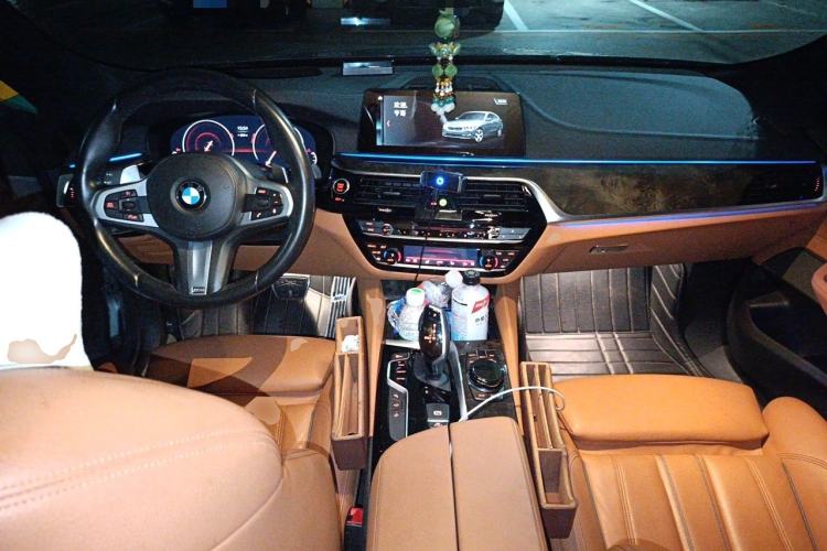 Used BMW 6 Series GT 2018 630i M Sport Package Center Console