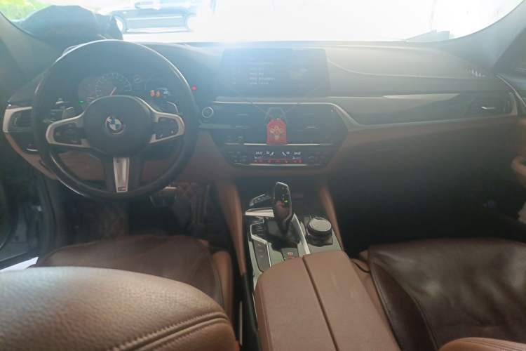 Used BMW 6 Series GT 2018 630i M Sport Package Center Console