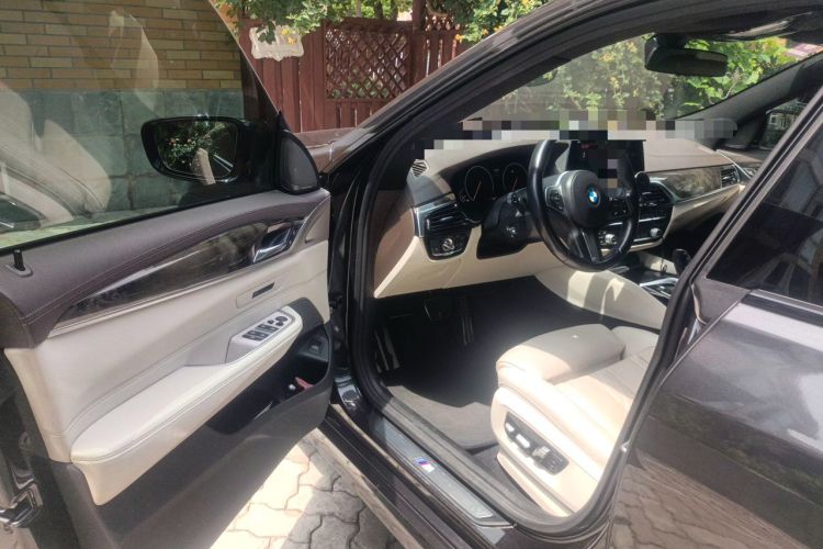 Used BMW 6 Series GT 2018 640i xDrive M Sport Package Driver Seat