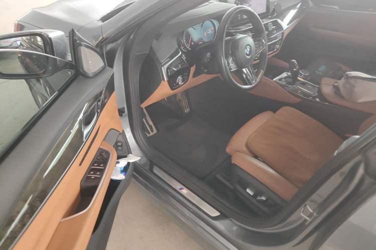 Used BMW 6 Series GT 2018 630i M Sport Package Driver Seat