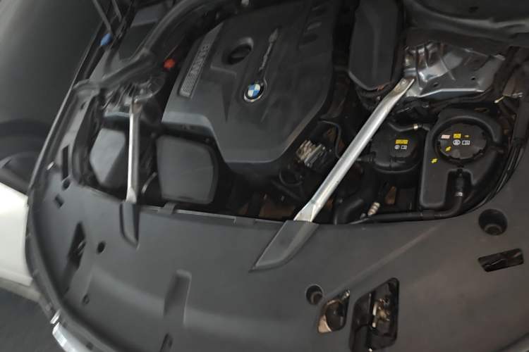 Used BMW 6 Series GT 2018 630i M Sport Package Engine Bay