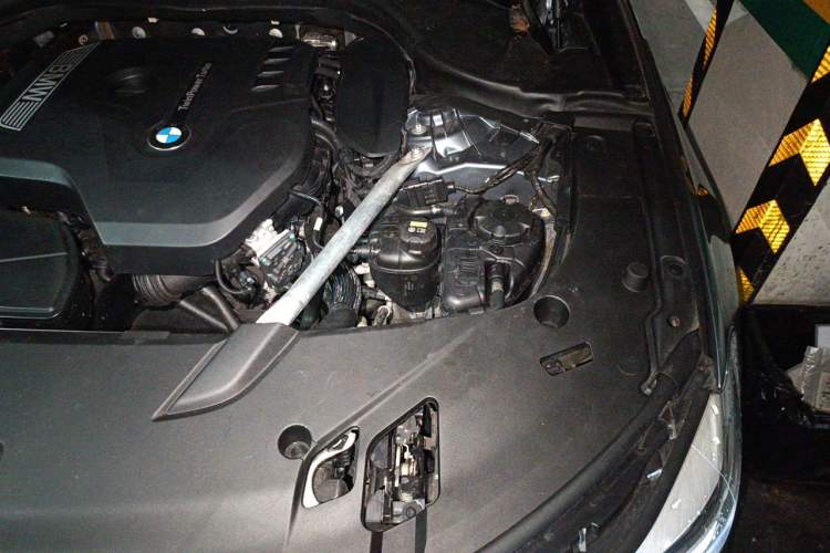Used BMW 6 Series GT 2018 630i M Sport Package Engine Bay Left
