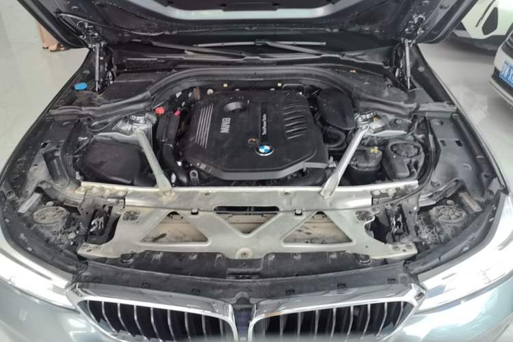 Used BMW 6 Series GT 2018 640i xDrive M Sport Package Engine Bay
