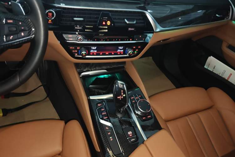 Used BMW 6 Series GT 2018 630i M Sport Package Gear Lever