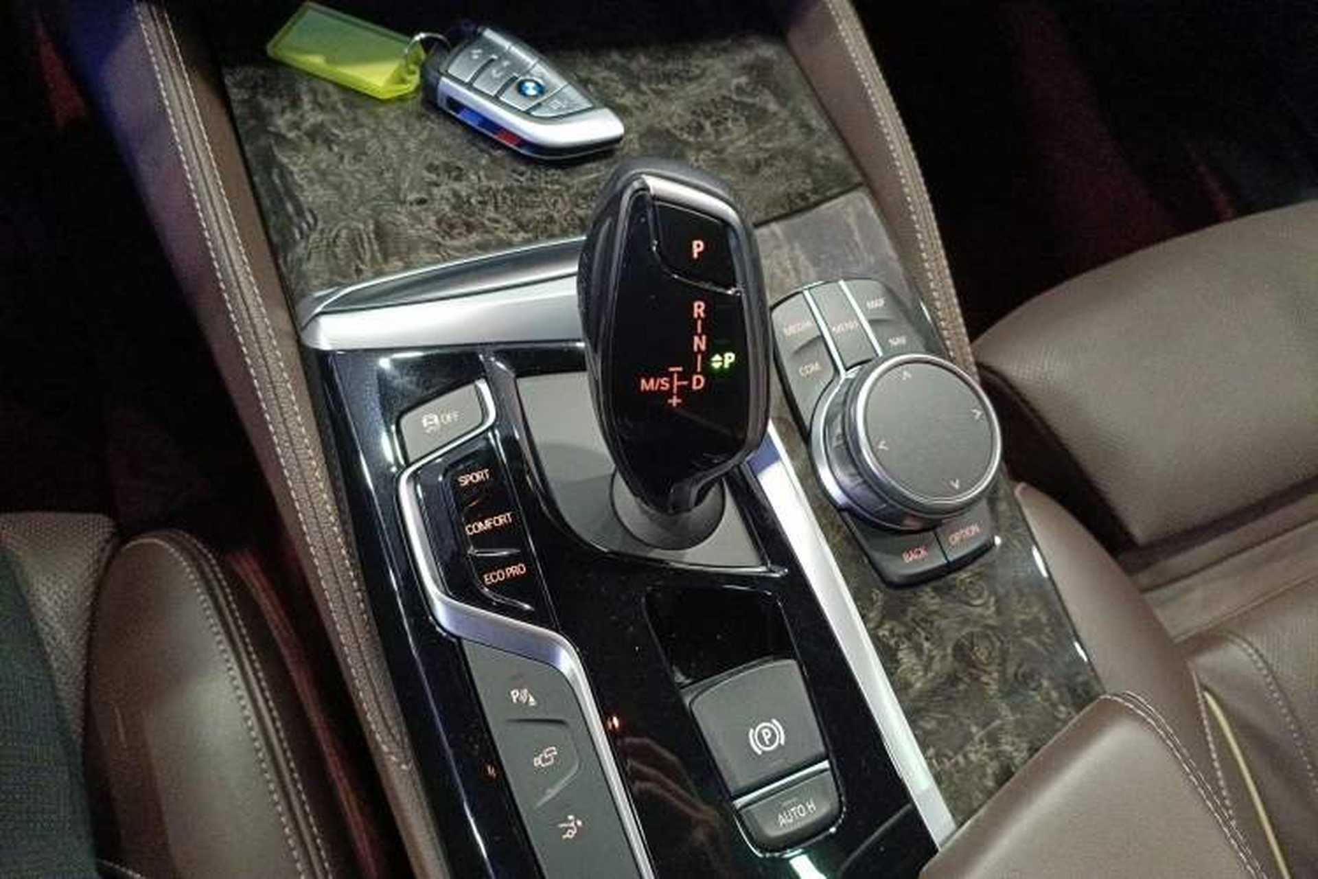 Used BMW 6 Series GT 2018 640i xDrive M Sport Package Gear Lever