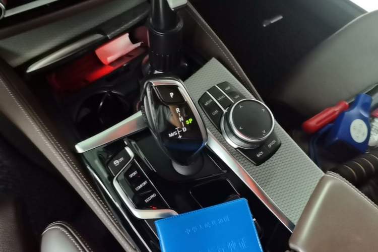 Used BMW 6 Series GT 2018 640i xDrive M Sport Package Gear Lever