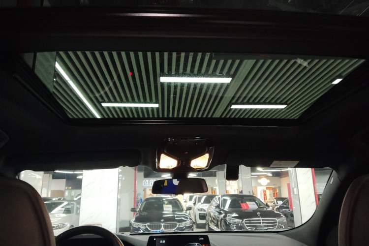 Used BMW 6 Series GT 2018 640i xDrive M Sport Package Headliner