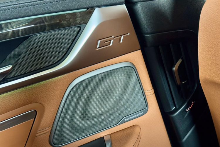 Used BMW 6 Series GT 2018 630i M Sport Package Interior 3