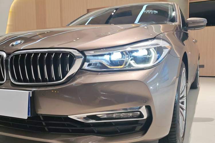 Used BMW 6 Series GT 2018 630i Luxury Design Package Left Front Headlight