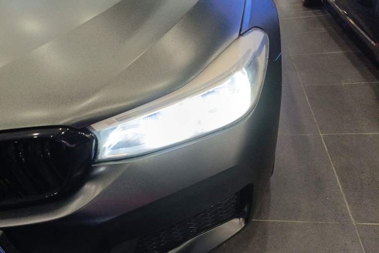 Used BMW 6 Series GT 2018 640i xDrive M Sport Package Left Front Headlight