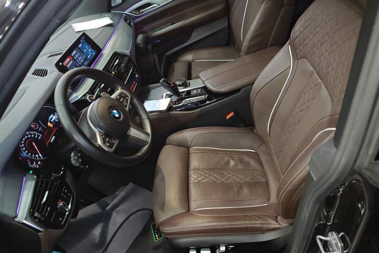 Used BMW 6 Series GT 2018 640i xDrive M Sport Package Left Front Seat