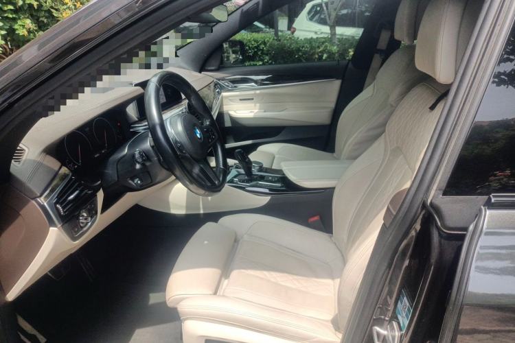 Used BMW 6 Series GT 2018 640i xDrive M Sport Package Left Front Seat