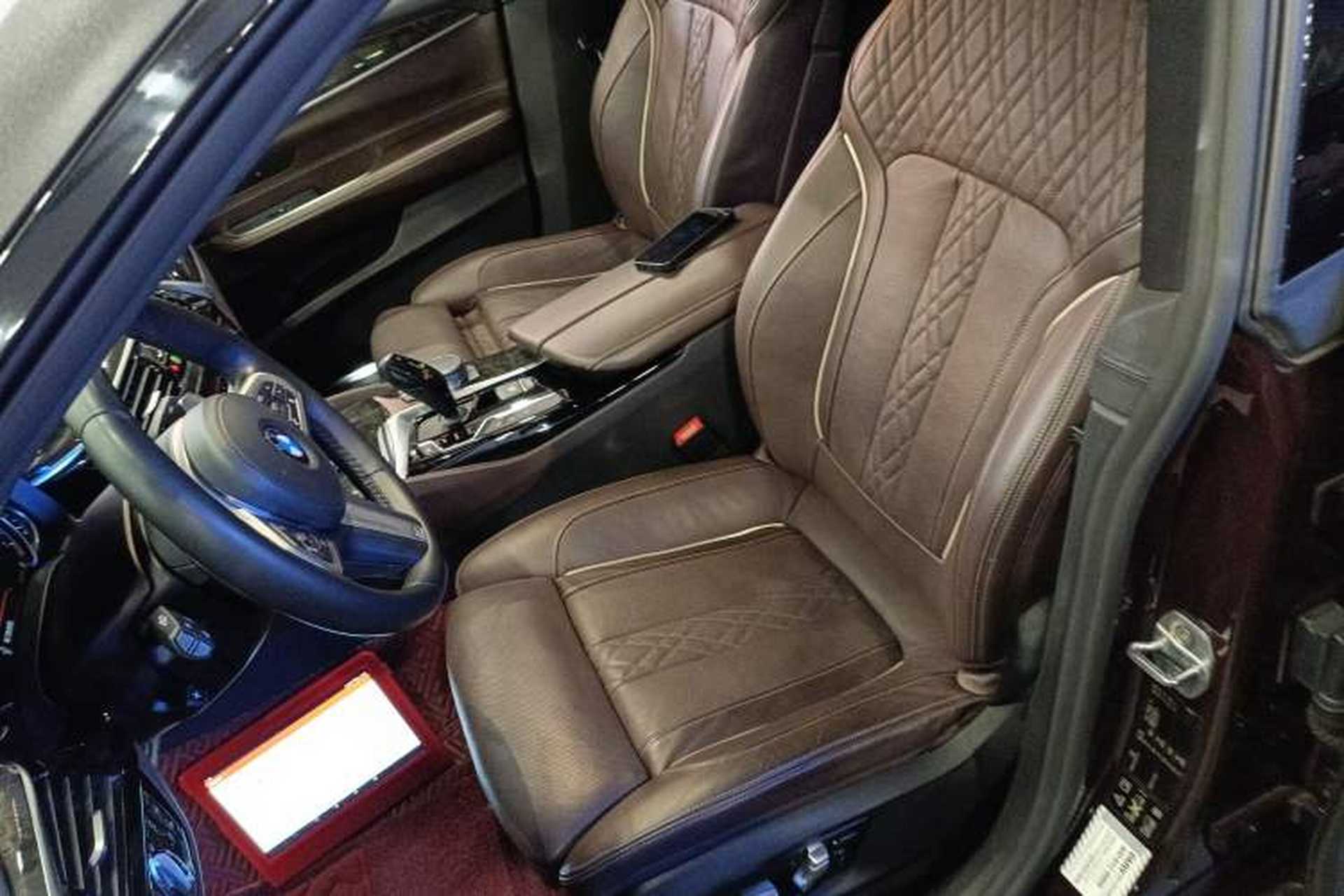 Used BMW 6 Series GT 2018 640i xDrive M Sport Package Left Front Seat