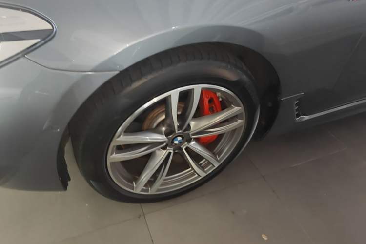 Used BMW 6 Series GT 2018 630i M Sport Package Left Front Wheel Hub