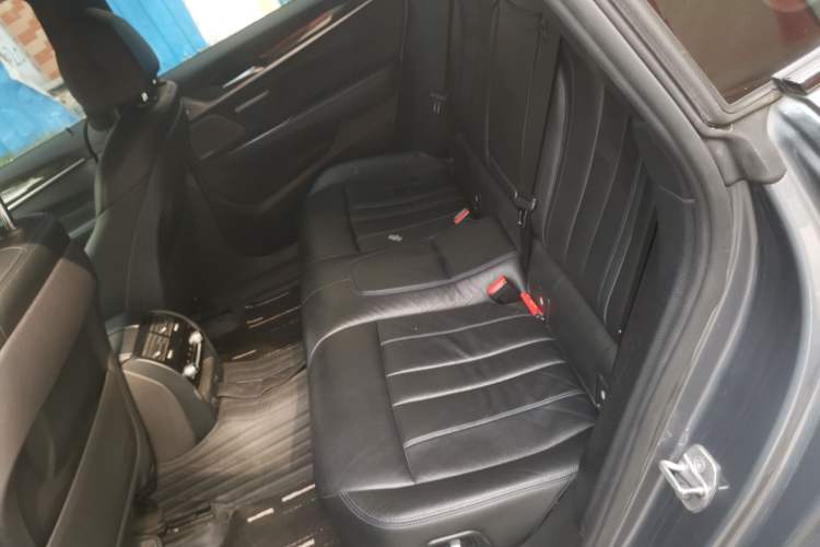 Used BMW 6 Series GT 2018 630i M Sport Package Left Rear Seat