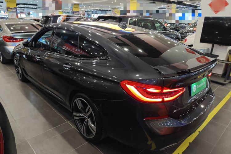 Used BMW 6 Series GT 2018 640i xDrive M Sport Package Rear Left 45 Deg