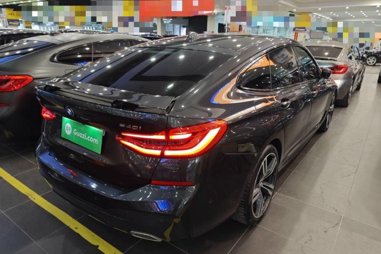 Used BMW 6 Series GT 2018 640i xDrive M Sport Package Rear Right 45 Deg