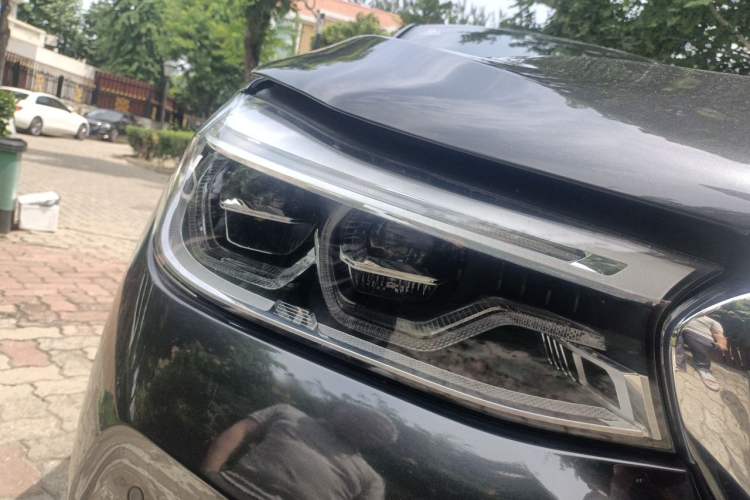 Used BMW 6 Series GT 2018 640i xDrive M Sport Package Right Front Headlight