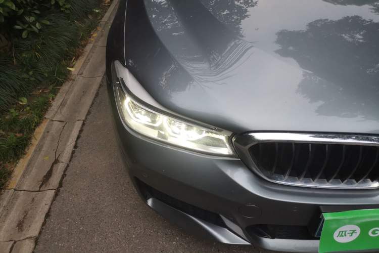 Used BMW 6 Series GT 2018 640i xDrive M Sport Package Right Front Headlight
