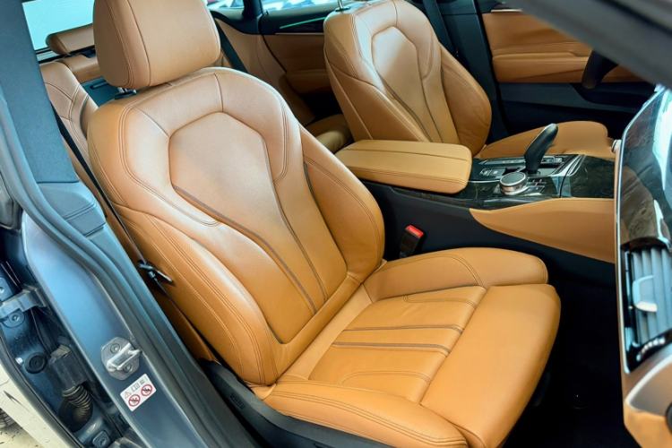 Used BMW 6 Series GT 2018 630i M Sport Package Right Front Seat
