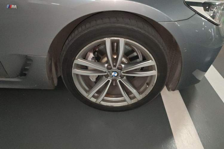 Used BMW 6 Series GT 2018 630i M Sport Package Right Front Wheel Hub