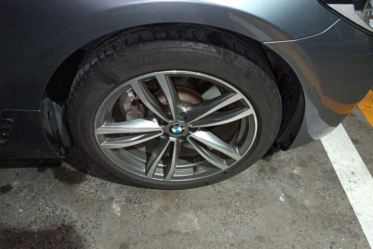 Used BMW 6 Series GT 2018 630i M Sport Package Right Front Wheel Hub