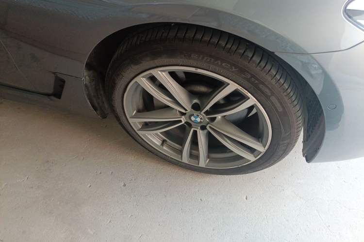 Used BMW 6 Series GT 2018 630i M Sport Package Right Front Wheel Hub