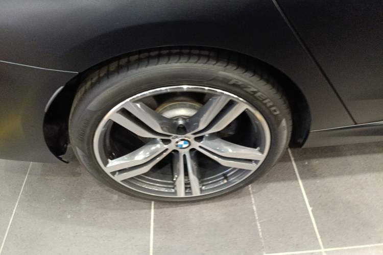 Used BMW 6 Series GT 2018 640i xDrive M Sport Package Right Rear Wheel Hub