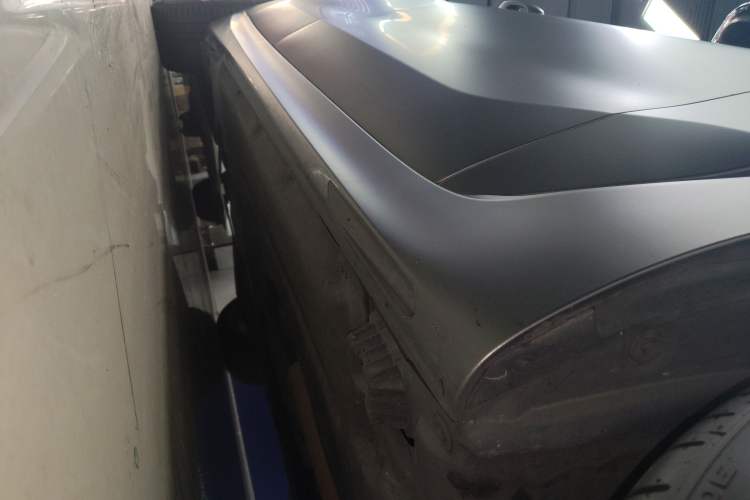 Used BMW 6 Series GT 2018 640i xDrive M Sport Package Right Side Sill