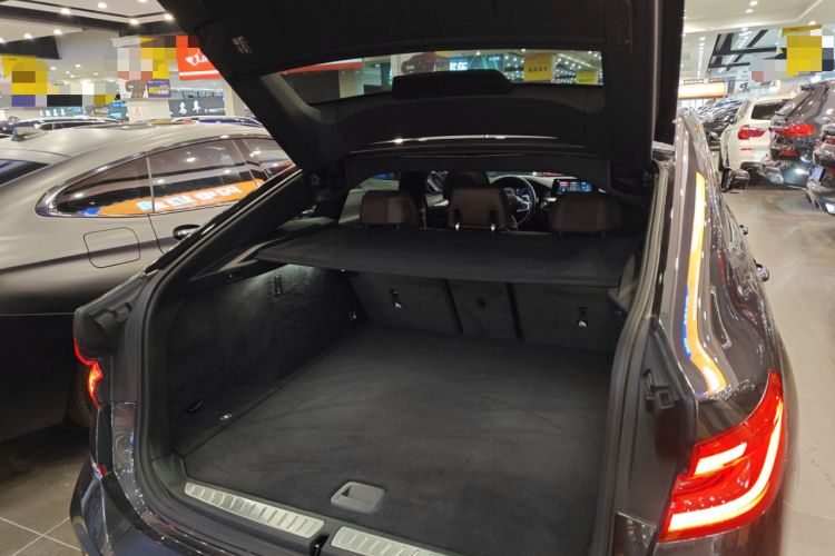 Used BMW 6 Series GT 2018 640i xDrive M Sport Package Trunk